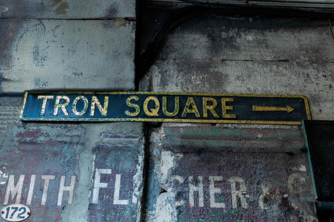 The Tron Square Residence EDI Kültér fotó